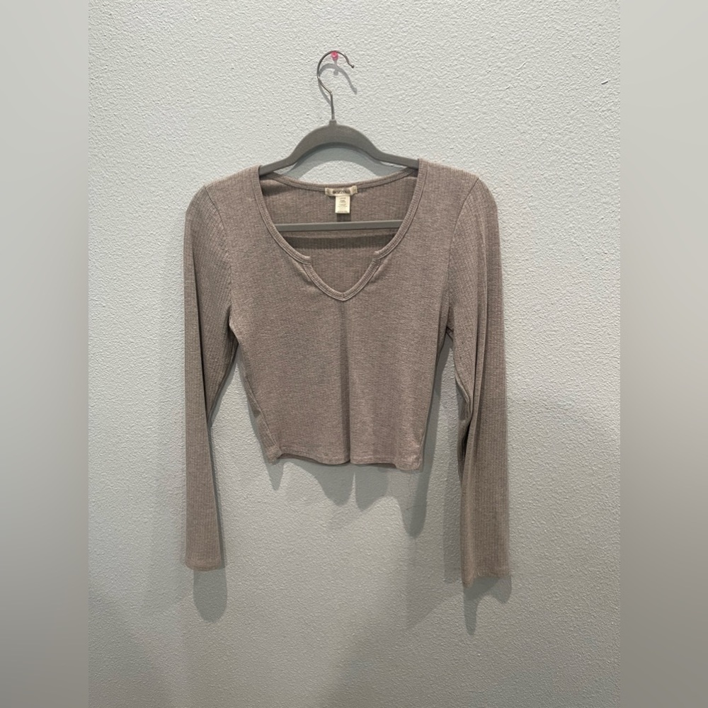 Cropped long sleeve
